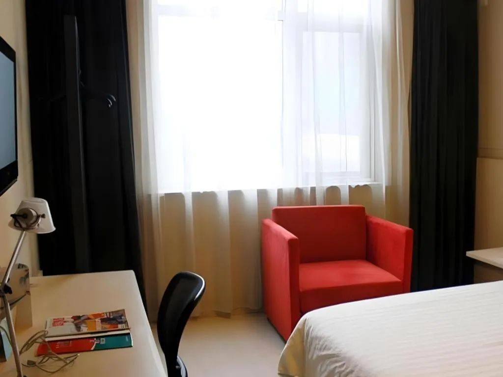 Bed in Jinjiang Inn Xian Mingguang Road