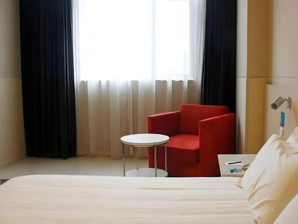 Bed in Jinjiang Inn Xian Mingguang Road