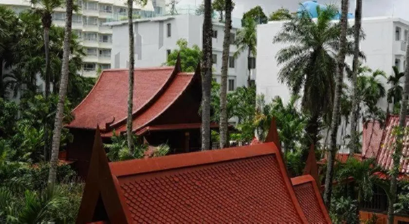 The Nice Patong Hotel