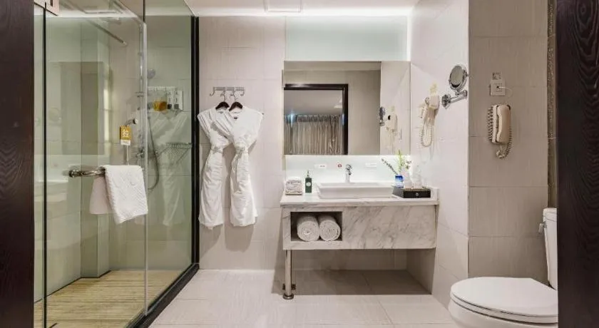 Kunming Long Way Hotel