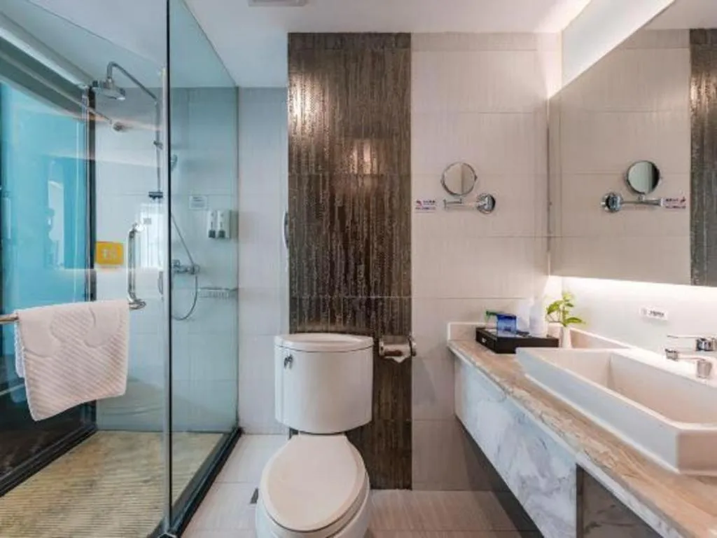 Kunming Long Way Hotel