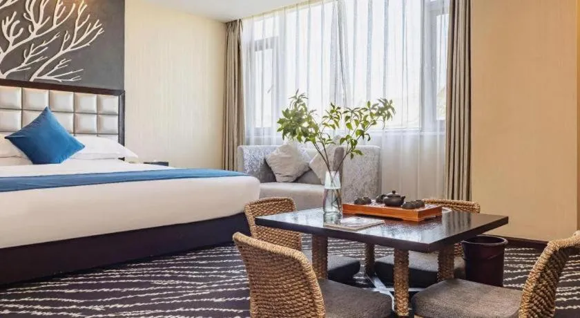 Bed in Kunming Long Way Hotel