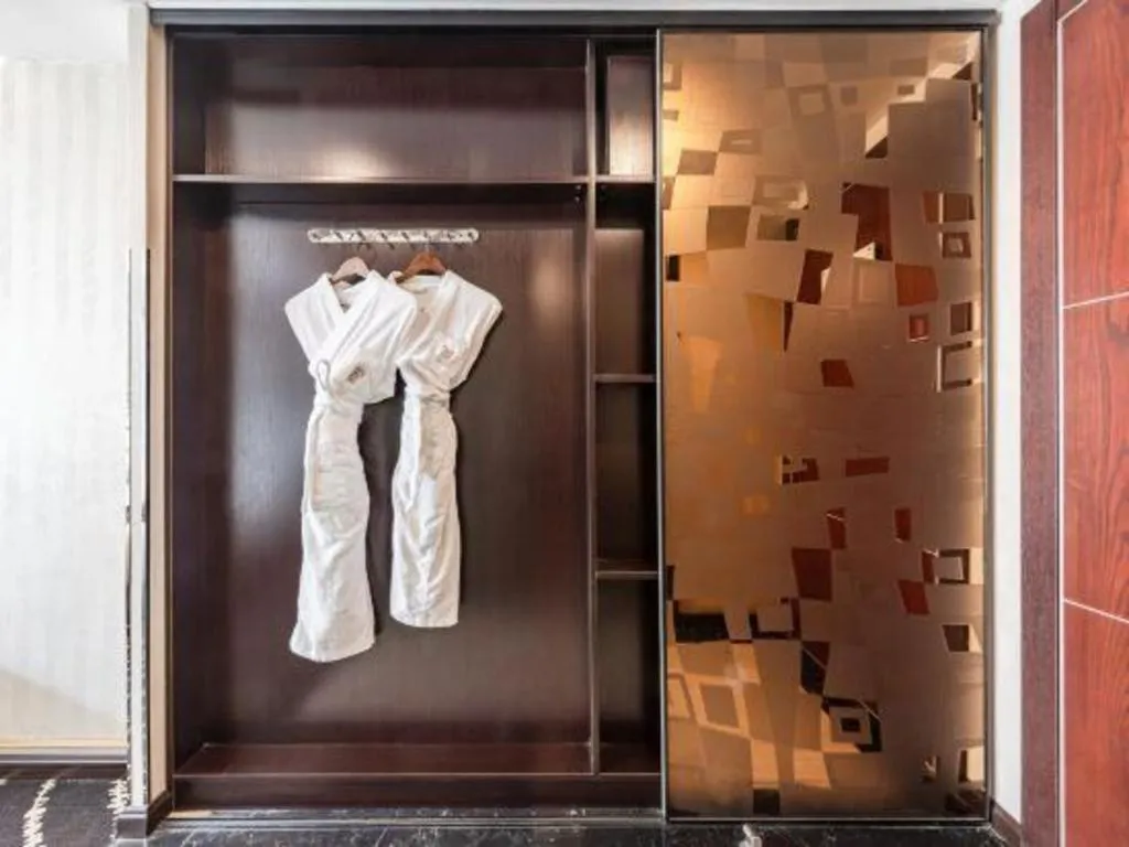 Kunming Long Way Hotel