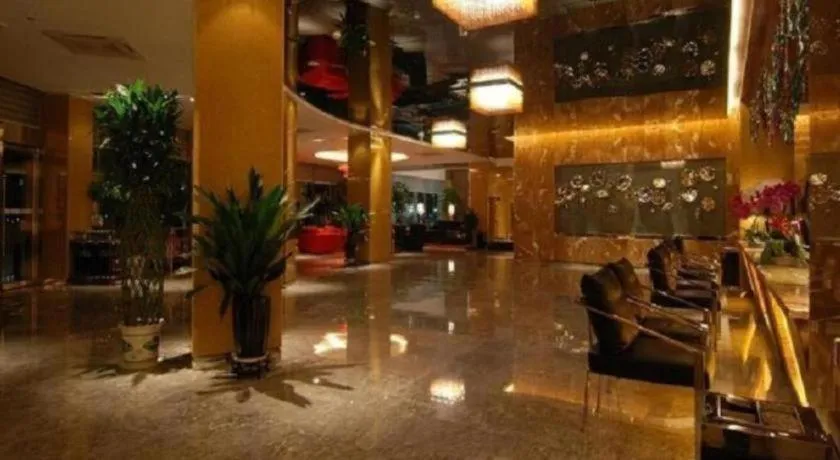 Kunming Langwei Hotel (Kunming Railway Station Branch)