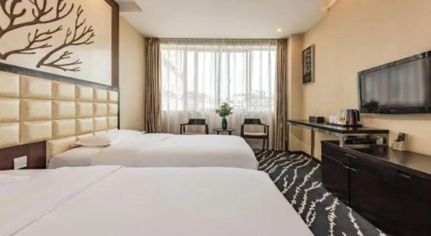 Kunming Long Way Hotel