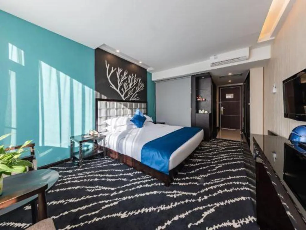 Bed in Kunming Long Way Hotel