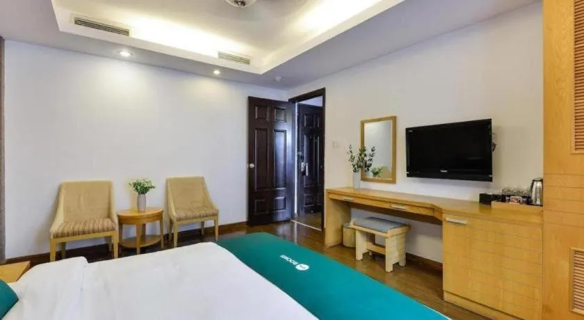 Bed in AHA Boutique Ben Thanh Hotel