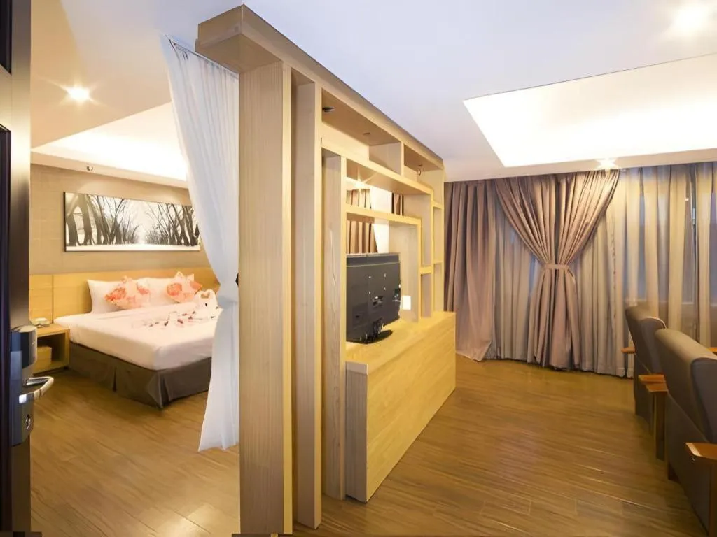 AHA Boutique Ben Thanh Hotel