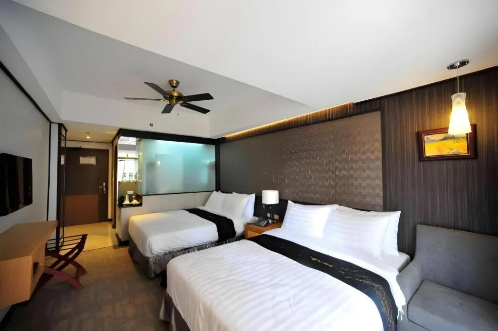 Bed in Le Monet Hotel