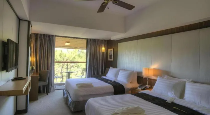 Bed in Le Monet Hotel