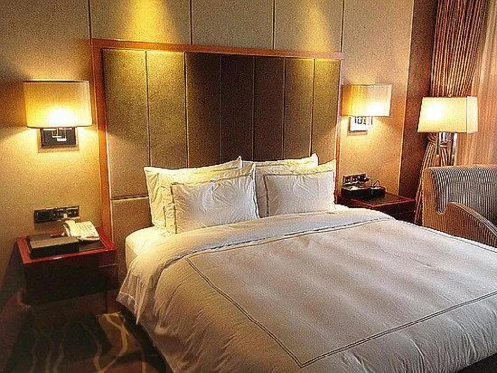 Bed in Gardenview Hotel