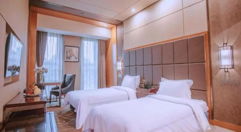 Bed in Gardenview Hotel