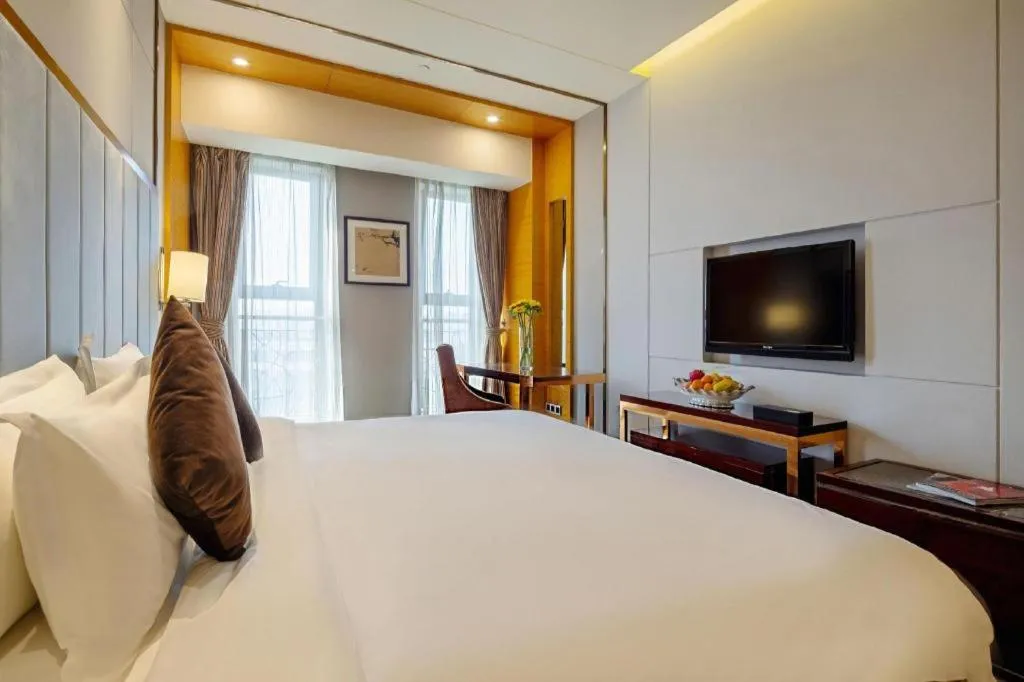 Bed in Gardenview Hotel