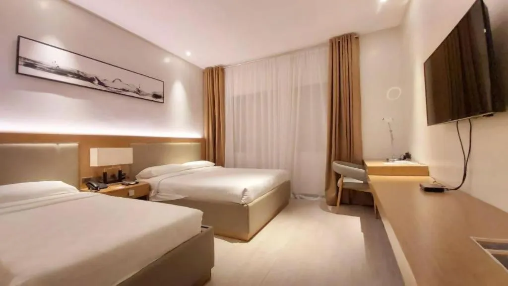 Bed in Avenue Suites