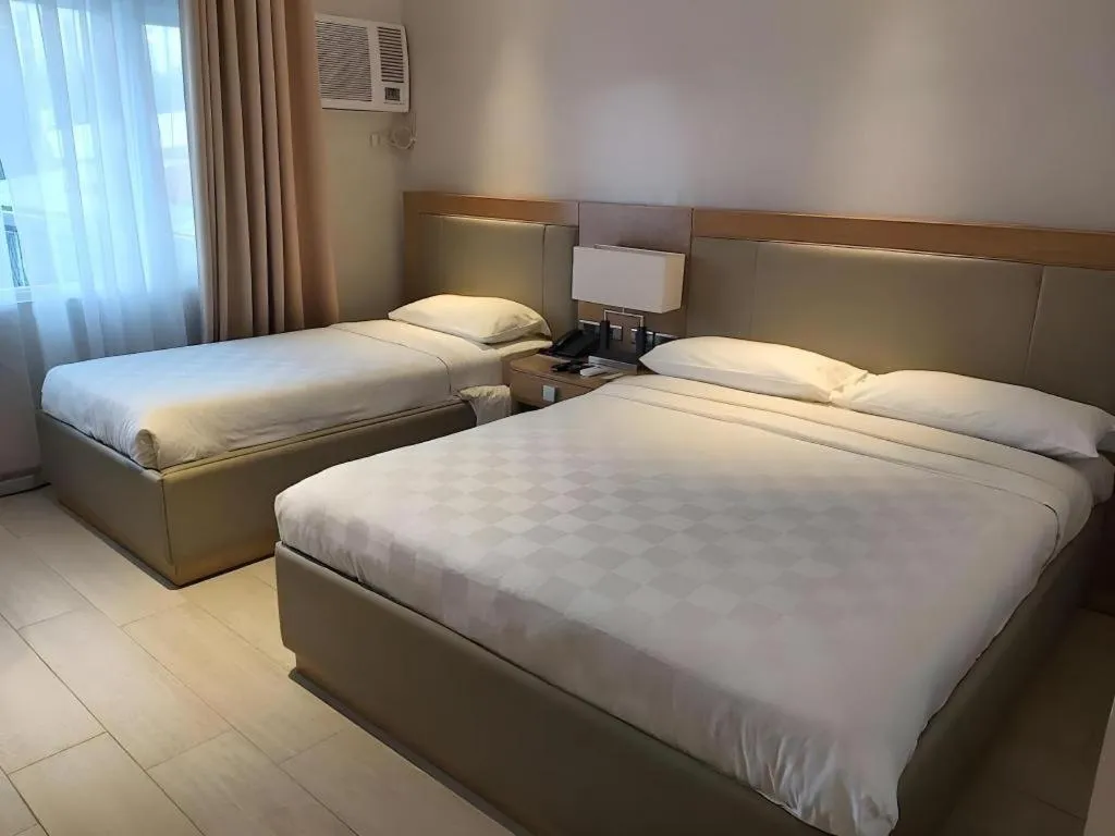 Bed in Avenue Suites