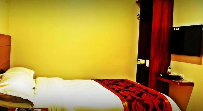 Bed in Avenue Suites