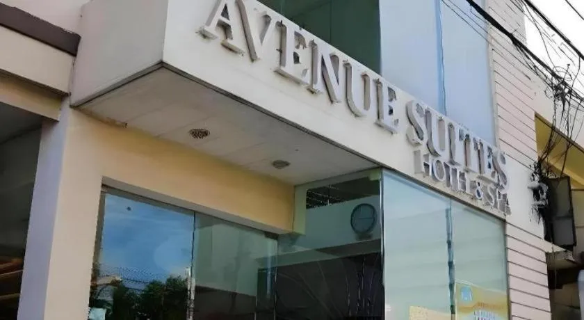 Avenue Suites