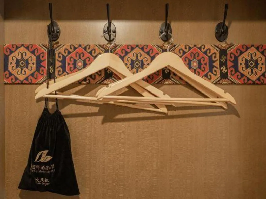 Zhangjiajie Fulante News Business Hotel