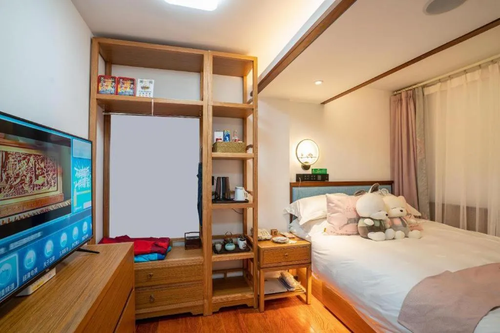 Bed in Huangshan Yupinglou Hotel