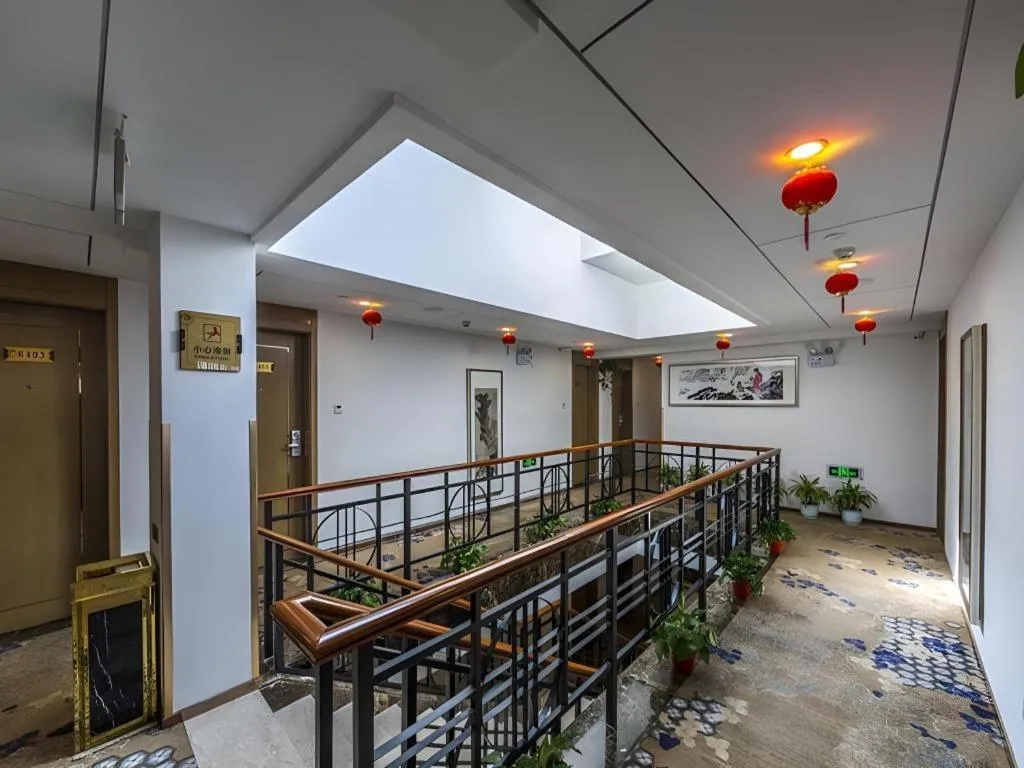 Huangshan Yupinglou Hotel
