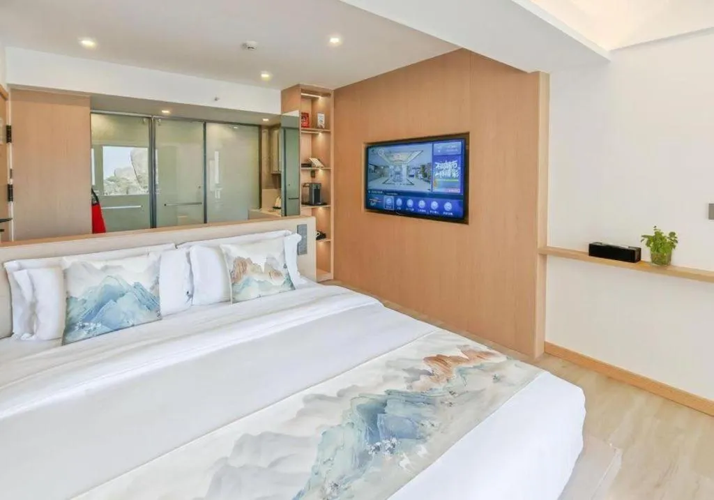 Bed in Huangshan Yupinglou Hotel