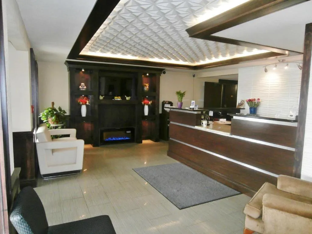 Americas Best Value Inn & Suites Thief River Falls