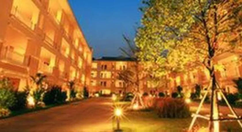 The One Residence Hotel