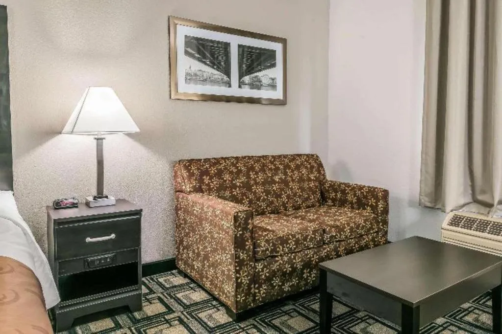 Suburban Studios Mason Hwy 42