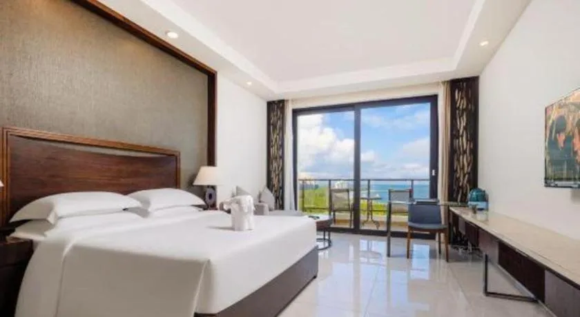 Bed in Boao Holliyard Hotel