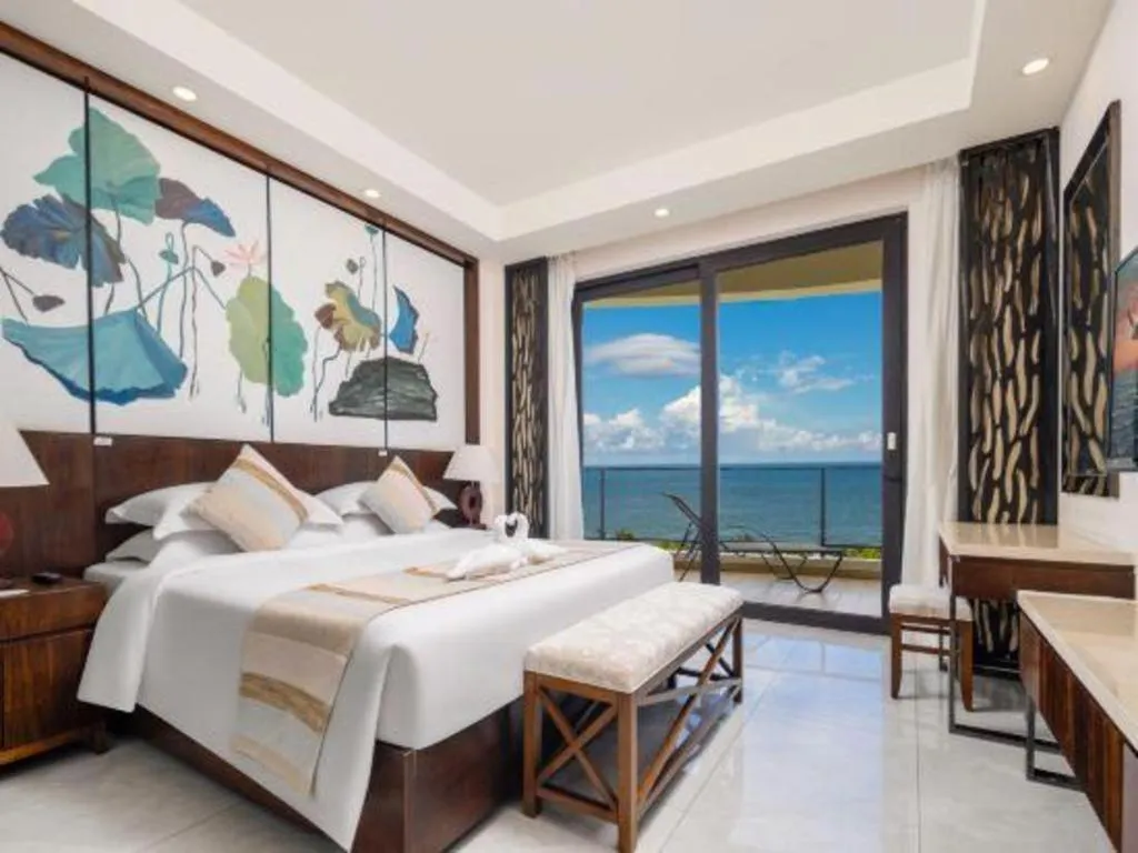 Bed in Boao Holliyard Hotel