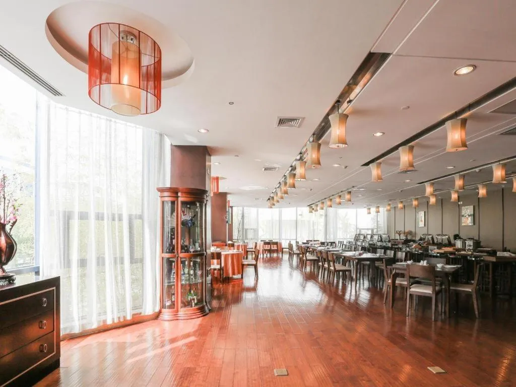 Ramada by Wyndham Suzhou Luzhi