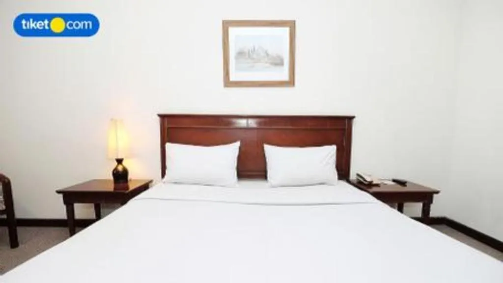 Bed in M - Regency Hotel