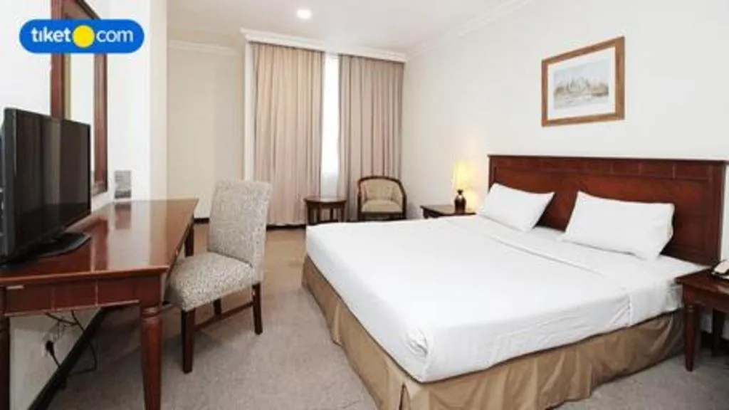 Bed in M - Regency Hotel