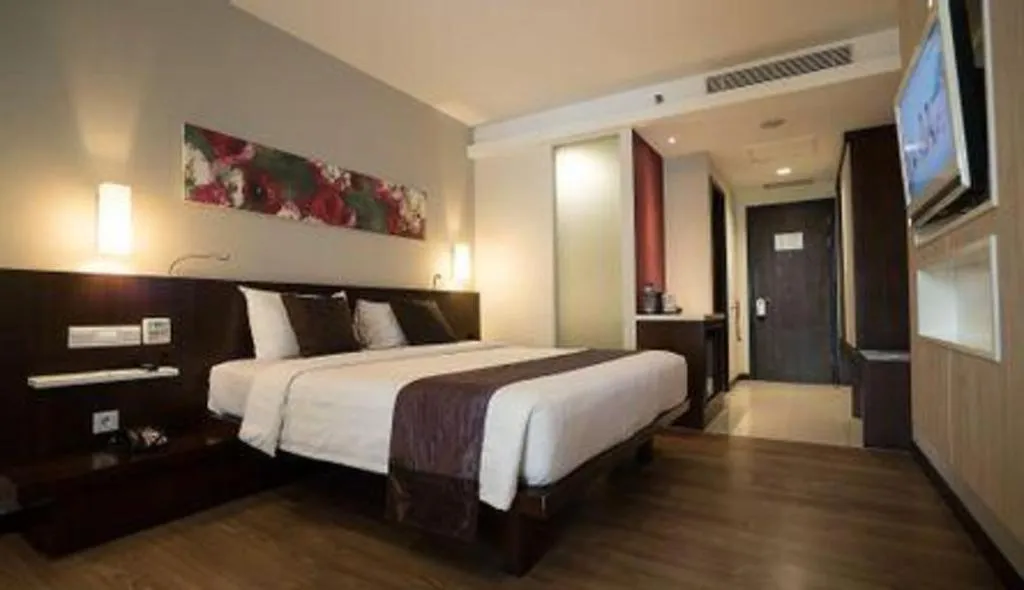 Bed in M - Regency Hotel