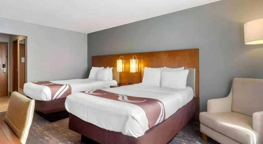 Bed in Quality Inn Danville