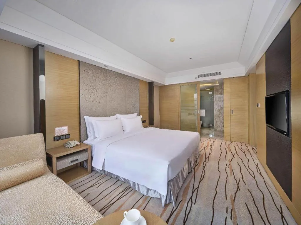 Bed in Grand Skylight International Hotel Guiyang