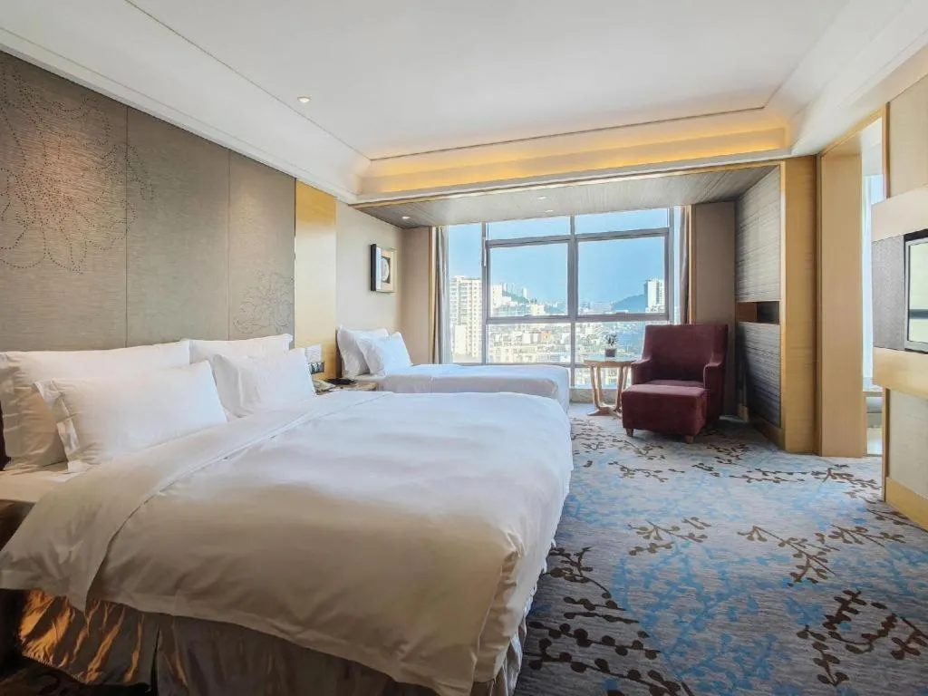 Bed in Grand Skylight International Hotel Guiyang