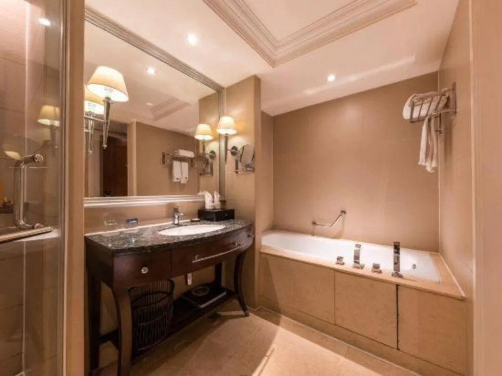 Dongfang Jianguo Hotel Wuhan