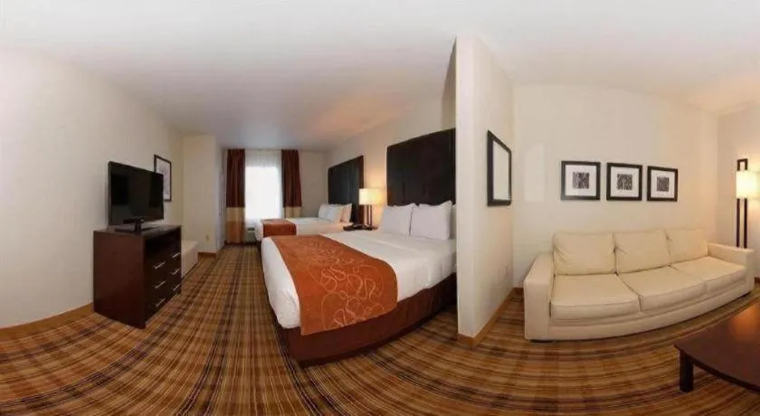 Bed in Comfort Suites Mandeville - Covington