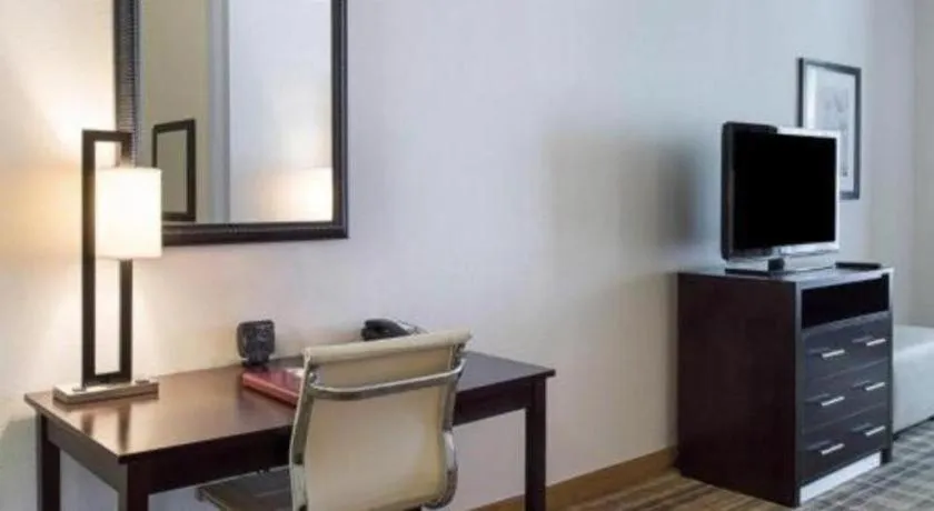 Comfort Suites Mandeville - Covington