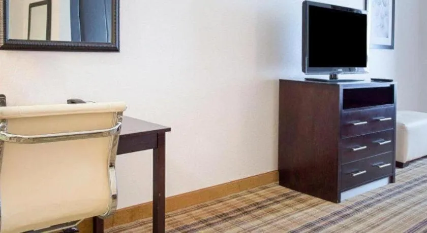 Comfort Suites Mandeville - Covington