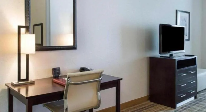 Comfort Suites Mandeville - Covington