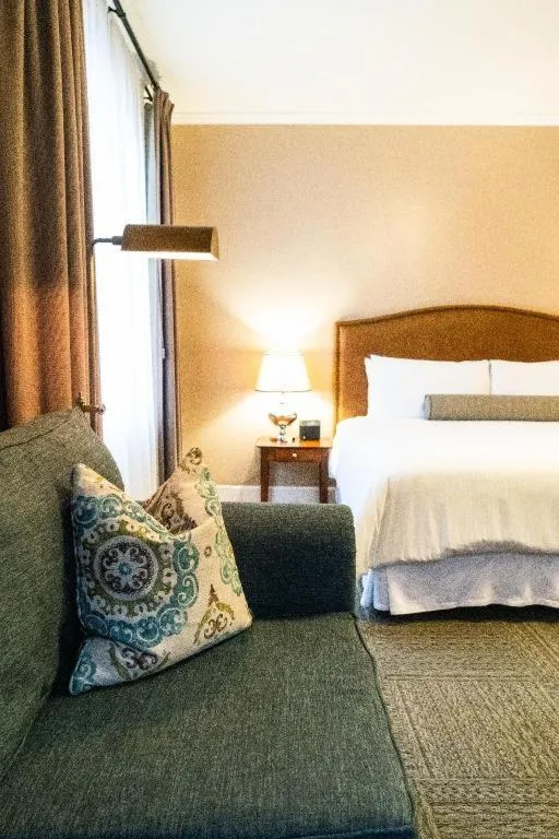 Bed in Hotel Normandie Los Angeles