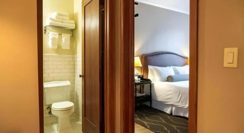 Bed in Hotel Normandie Los Angeles