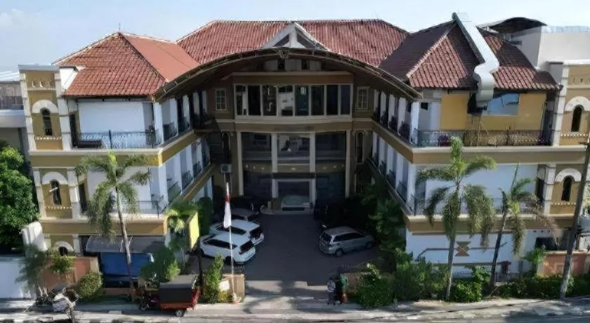 Kenari Asri Hotel