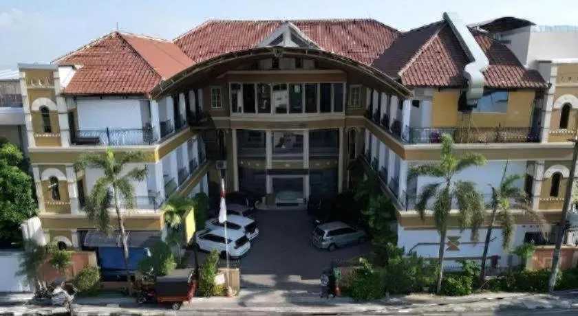 Kenari Asri Hotel