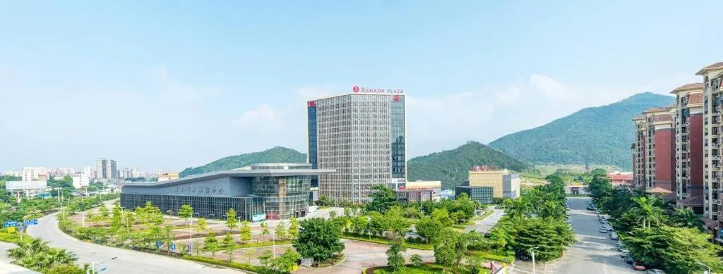 Ramada Plaza Huizhou East Hotel