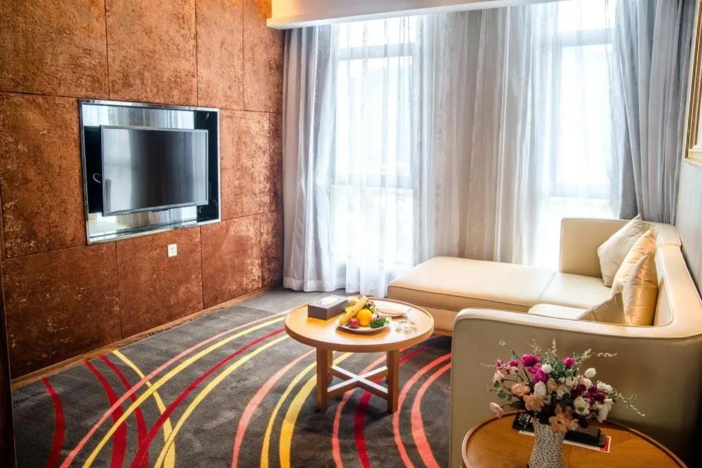 Ramada Plaza Huizhou East Hotel