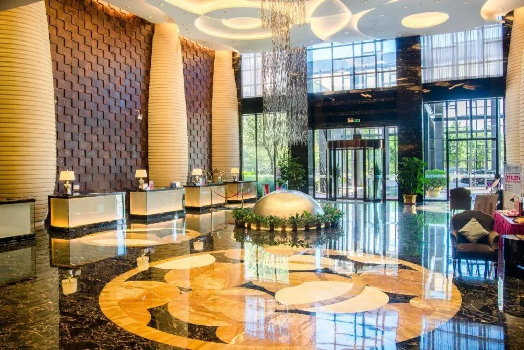 Ramada Plaza Huizhou East Hotel