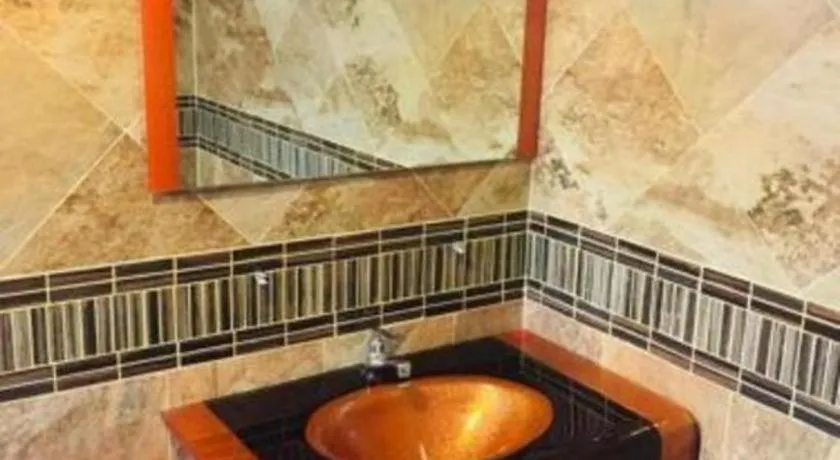 Chic Hotel Suratthani